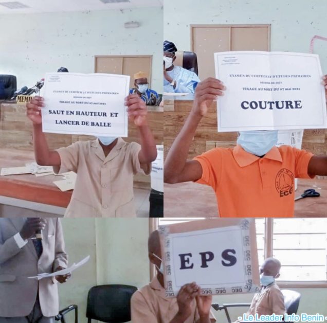 Trois garçons masqués présentent des pancartes indiquant « saut en hauteur et lancer de balle », « couture » et « EPS » dans une salle.